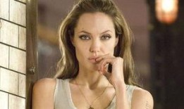 劳拉的麻烦在线观看,揭秘剧情高潮与情感纠葛